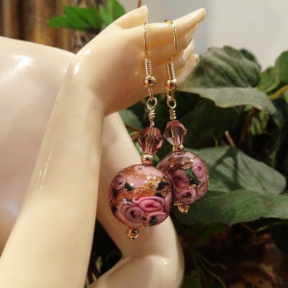 Handcrafted pink floral Murano earrings with gold-filled earwires. - Picture 4 of 7